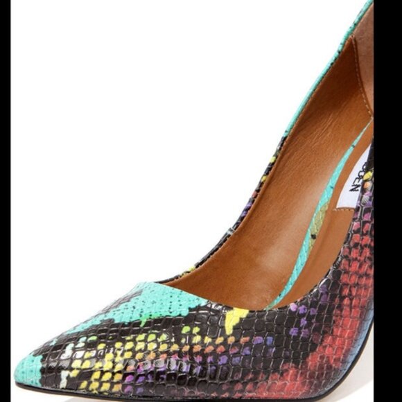 Steve Madden Proto Multi Snake Pointed Pumps Size 9M - Picture 5 of 13